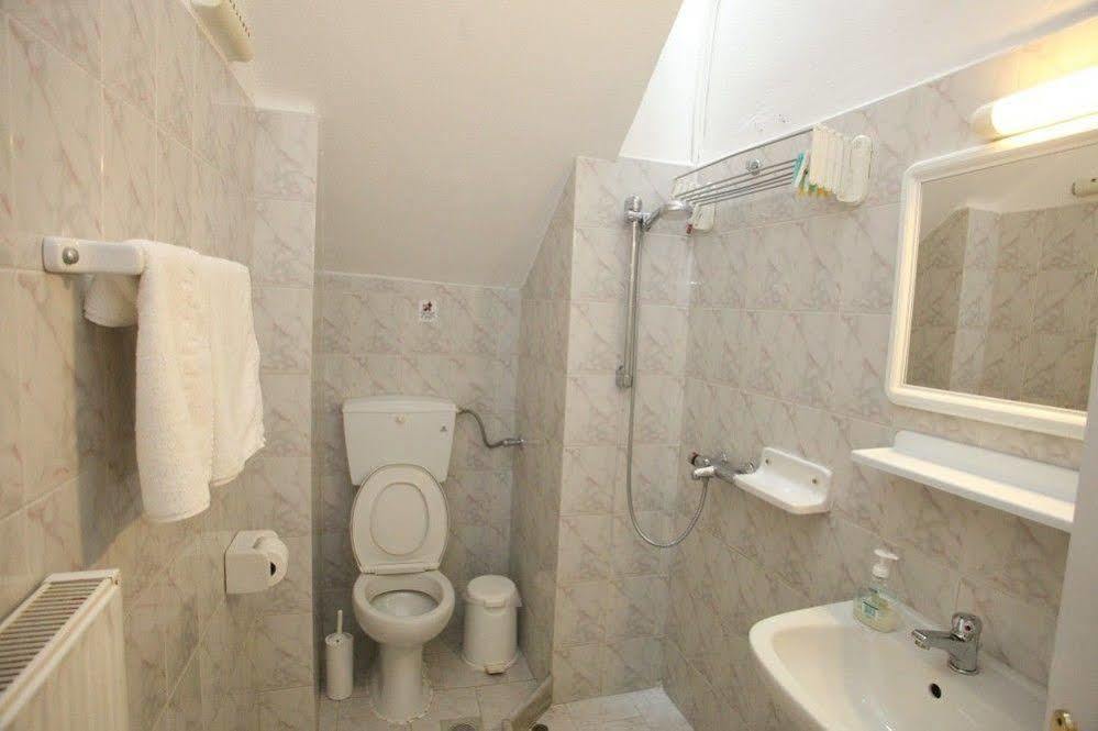 Afroditi Syros Ermoupoli Exterior photo